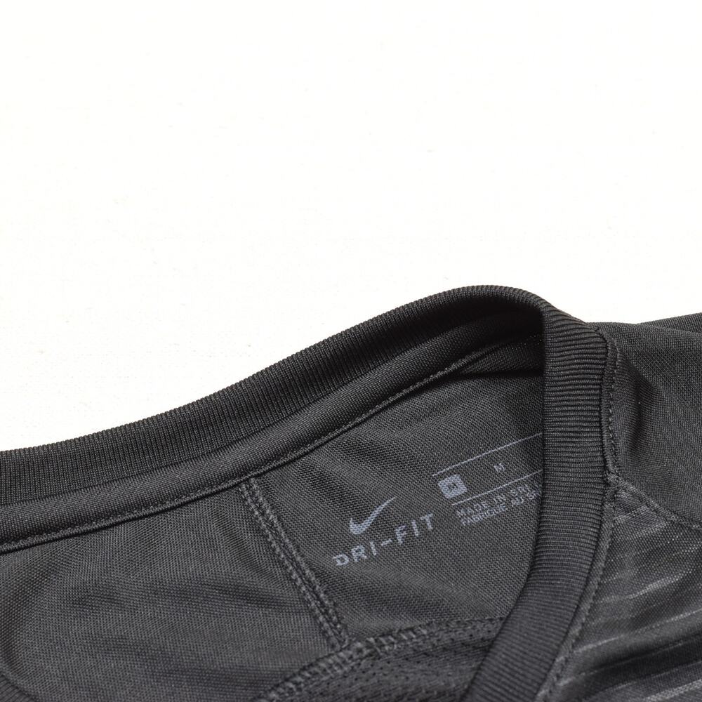 Nike Women Top Short Sleeve Polyester V Neck Black Size M Dri Fit Gym Workout - Picture 7 of 8